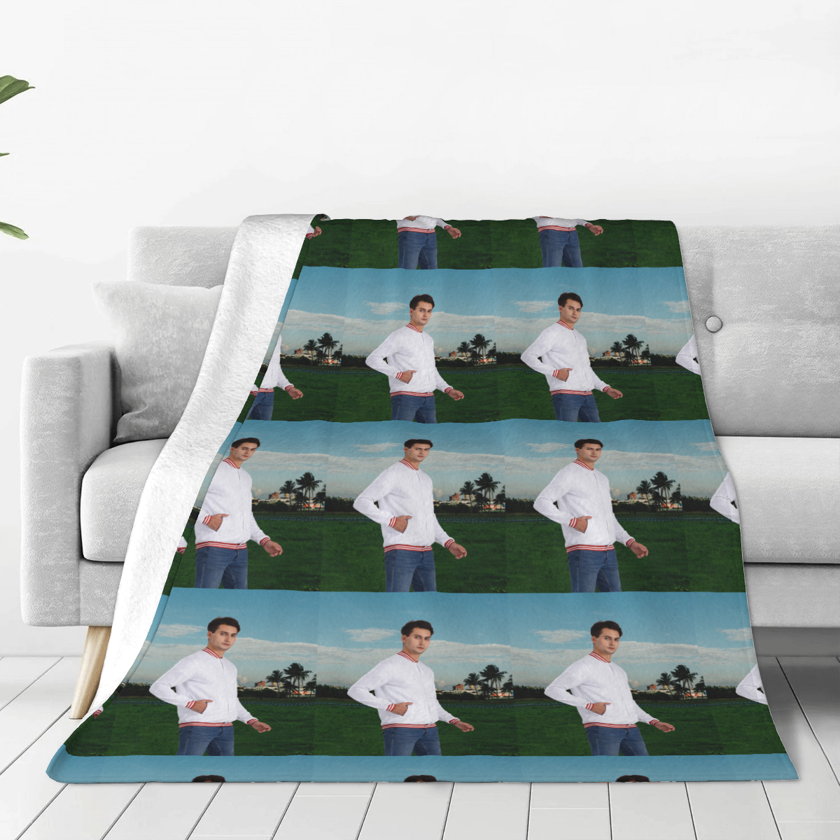 Ultra-Soft Micro Fleece Blanket human，view，custom